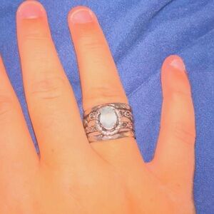 Elegant Silver Ring with Opal Stone